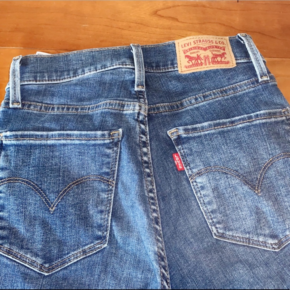levi’s highwaisted 720 jeans